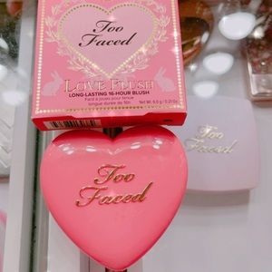 Too faced blush.